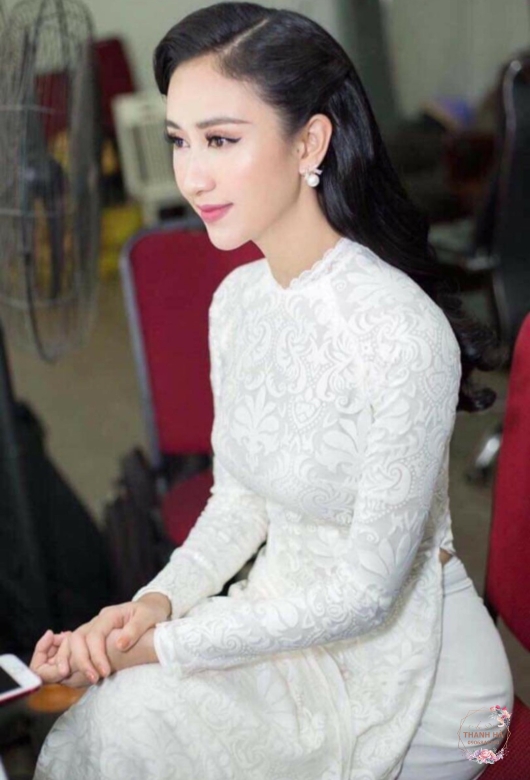 Áo dài cô dâu trắng kết ren