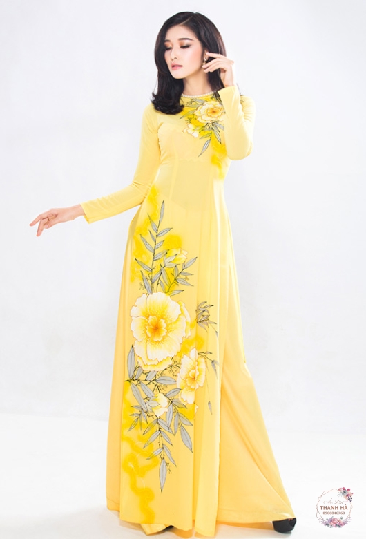 Áo dài vẽ hoa dây