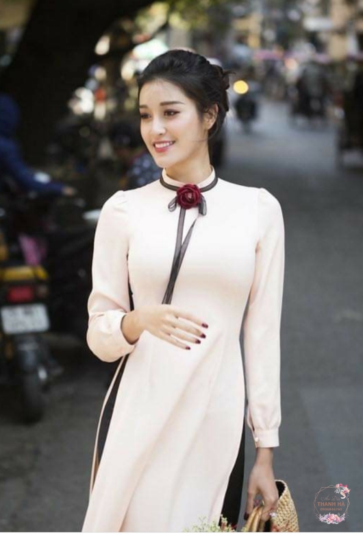 Áo dài trơn hồng dâu